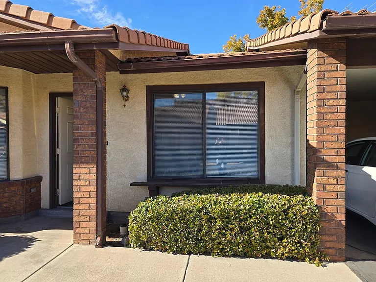546 N 500 W #5 — Photo 1