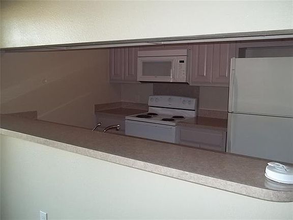 5th image of 526 E Avenue J APT A