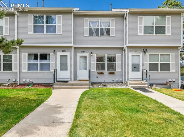 2074 Oakcrest Cir, Castle Rock, CO 80104