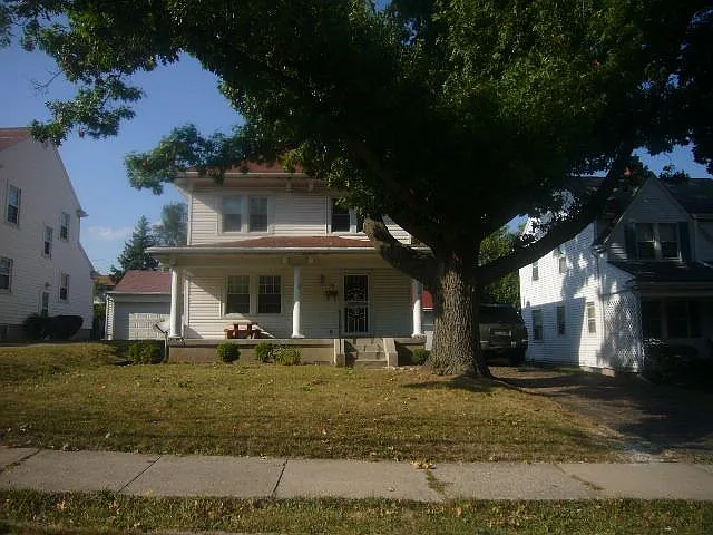 35 W Hillcrest Ave photo 1