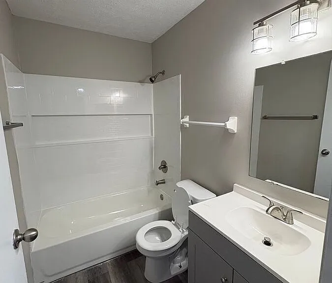 607 Pebble Pl #F — Photo 24