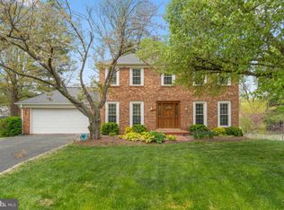 8810 Skokie Ln, Vienna, VA 22182
