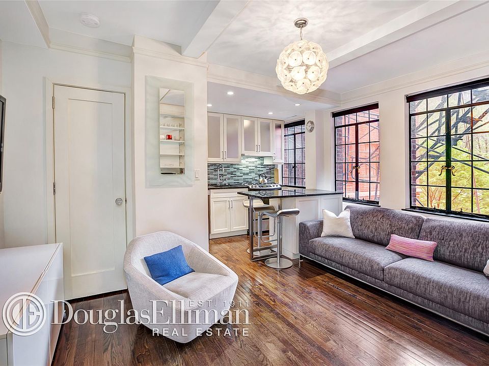 1st image of 333 E 43rd St APT 215