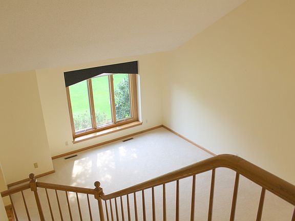 5th image of 6009 Schade Dr