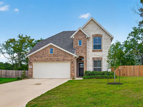 12203 Danza Dr, Willis, TX 77318