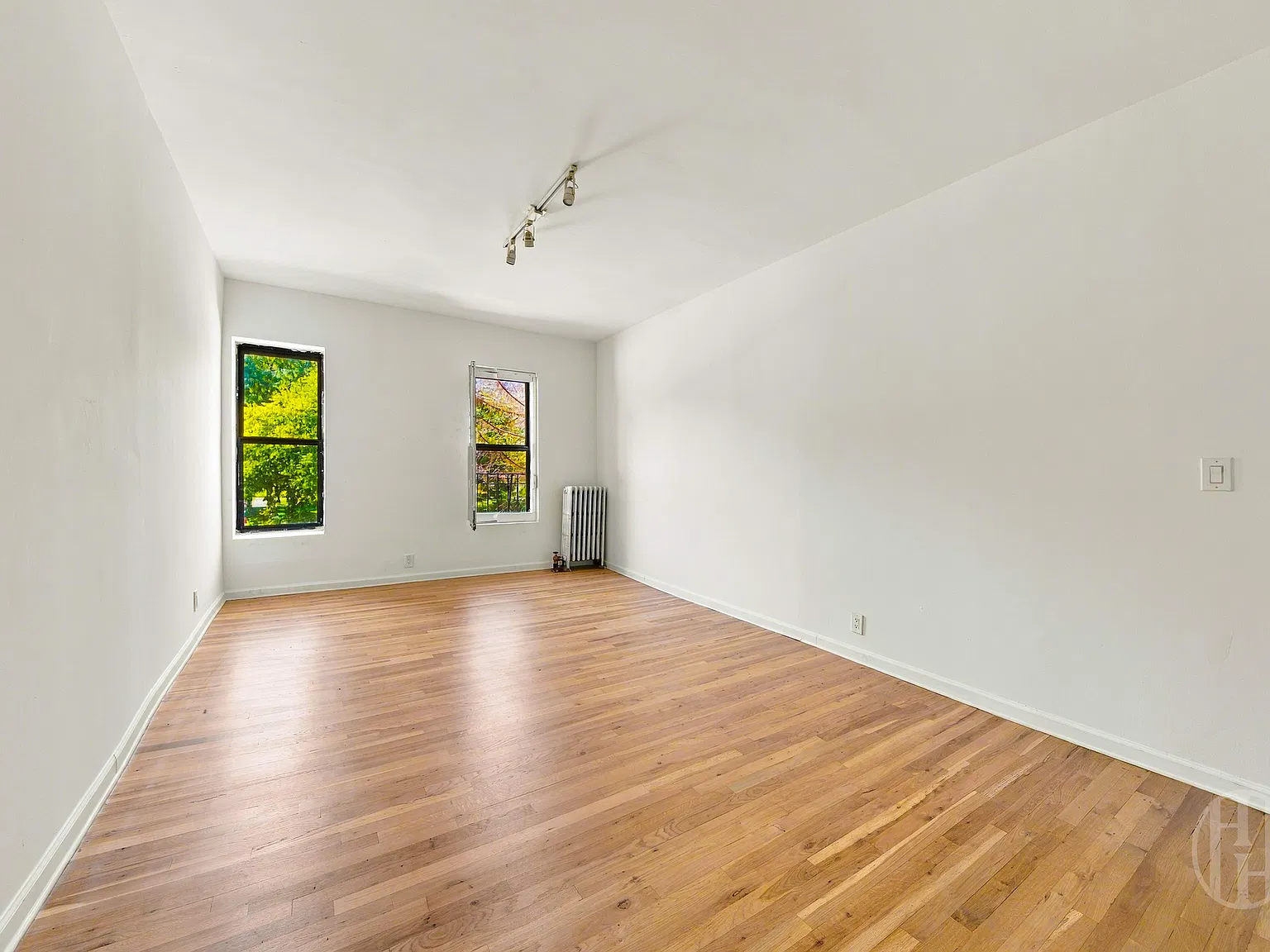 305 Ocean Avenue — Photo 2