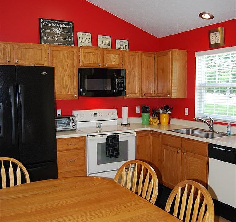 1st image of 6352 Tracy Pl