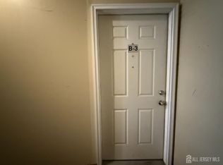 600 N 6th St #B3, Newark, NJ 07107