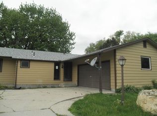 2305 5th Ave, Sterling, IL 61081