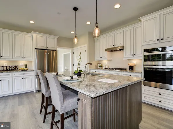 9624 Oakdale Ave, Parkville, MD 21234