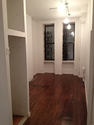 Rented by Lalezarian Properties | media 9