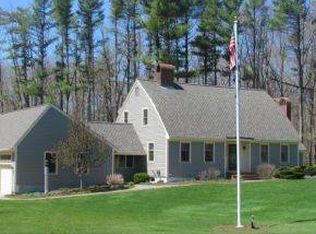 7 Country Farm Rd, Stratham, NH 03885