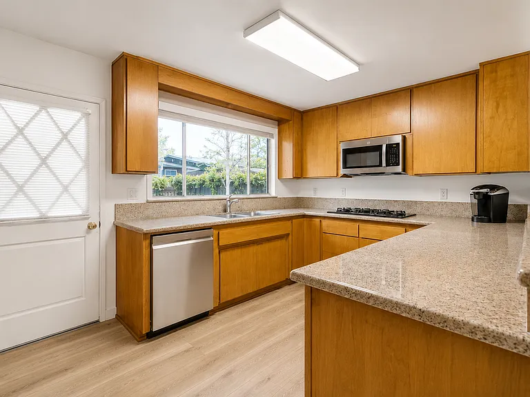 956 Tico Rd — Photo 9