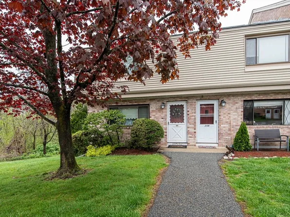 257 Farrwood Dr Unit 257, Haverhill, MA 01835