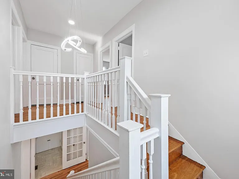 541 E Church Rd — Photo 16