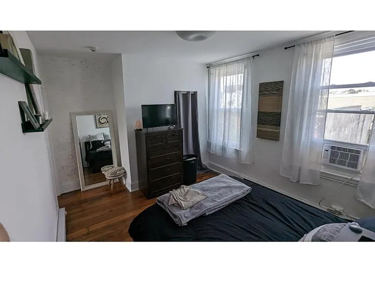 847 N 25th St #2 & 3 — Photo 8