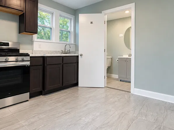 46 Melrose Dr APT 3, Toms River, NJ 08753