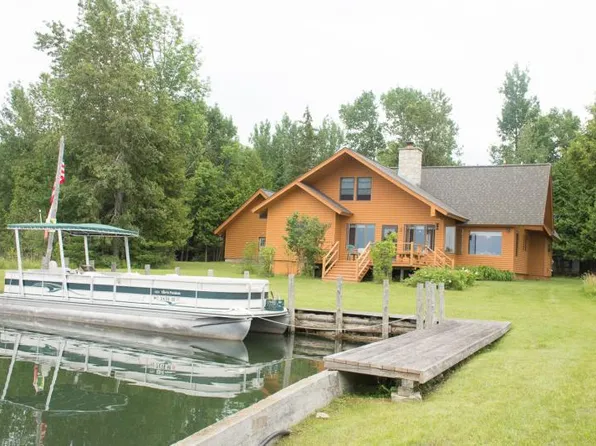 31003 E Tourist Rd, Drummond Island, MI 49726