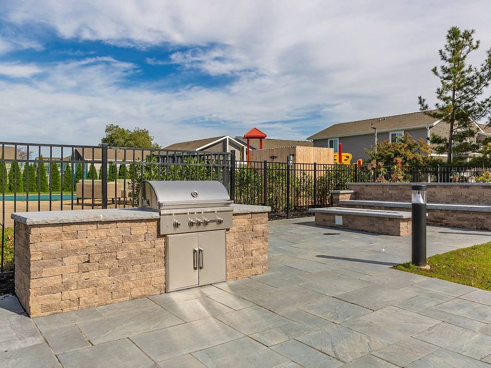 Outdoor Grilling Station