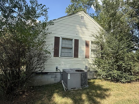 4th image of 911 Craig St