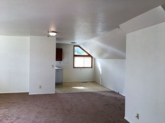 4th image of 1302 SE Fullerton St #167 & 169