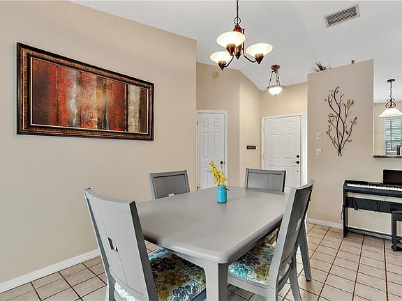 5th image of 105 Overstreet Ct