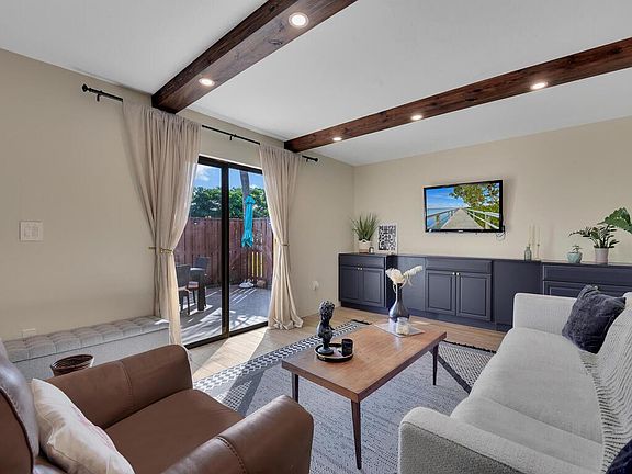 4th image of 5206 Cedarbend Dr APT 3