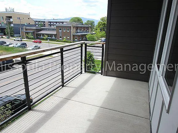 Lacey's Place — Photo 5