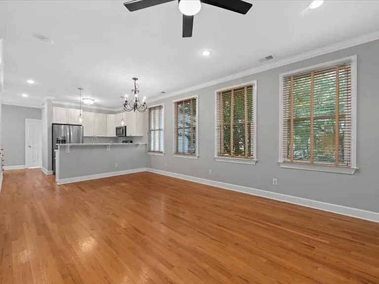 11 Kirkland Ln — Photo 8