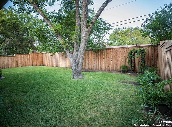4th image of 3310 Triola Dr