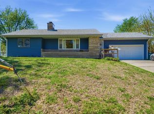 111 N Sanderson Ave, Bartonville, IL 61607