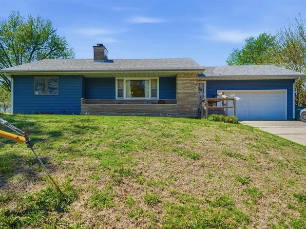 111 N Sanderson Ave, Bartonville, IL 61607