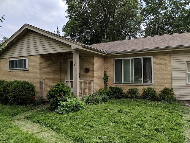 1st image of 7 Wallace Ave
