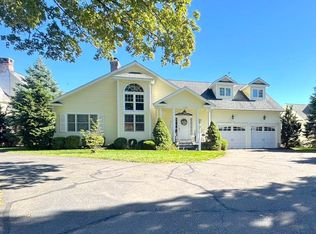 5530 Main St #5530, Trumbull, CT 06611