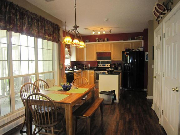 1629 Wayah Kitchen (2)