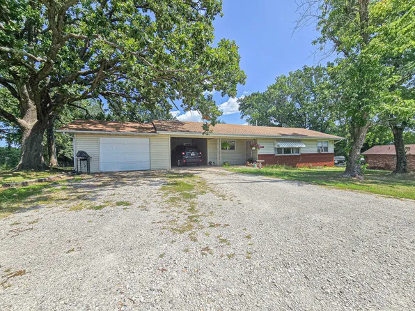 23017 Us Hwy 54, Hermitage, MO 65668