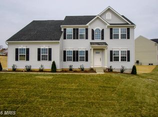 16 Bee Tree Cir, New Freedom, PA 17349