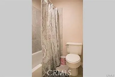 278 N Wilshire Ave — Photo 13