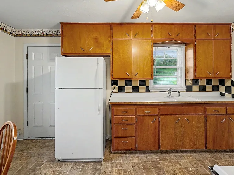 806 N Arapaho Ave — Photo 4