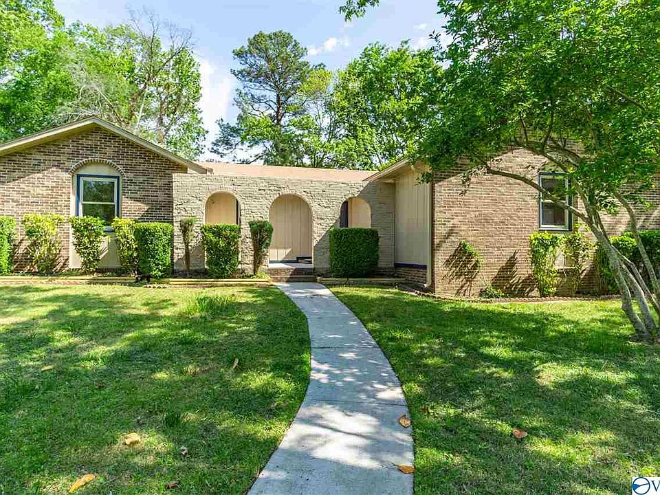 1st image of 2611 Galahad Dr SE