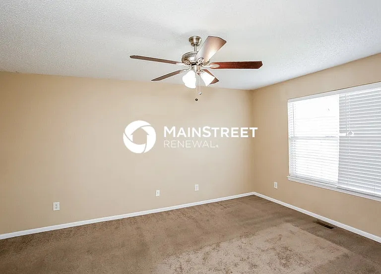 10305 Cadogan Dr — Photo 16