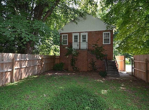 3rd image of 503 Riverview Dr