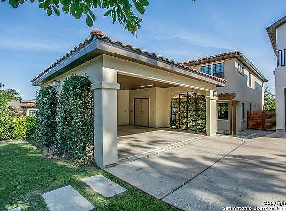 2nd image of 404 E Olmos Dr