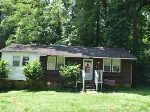 605 Ileagnes Rd, Raleigh, NC 27603