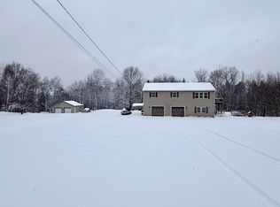 311 Phinney Farm Rd, Lincoln, ME 04457