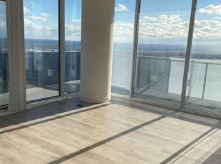 138 Downes St #4007, Toronto, ON M5E 0E4