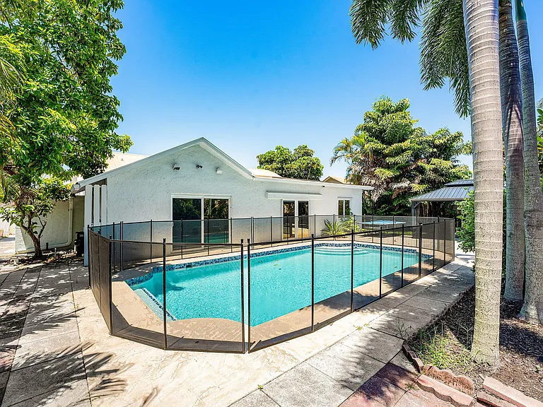 1402 Cormorant Rd — Photo 27