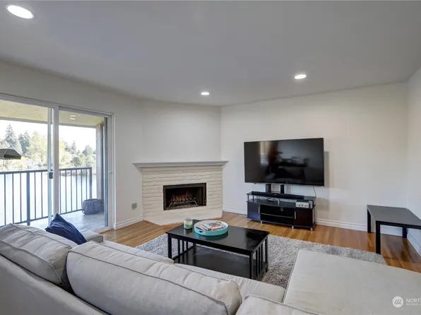 323 75th Street SE #C-64, Everett, WA 98203