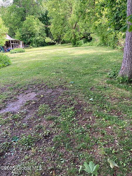 3rd image of 304 Alexandria Avenue