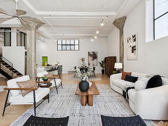 2nd image of 601 4th St Unit 304